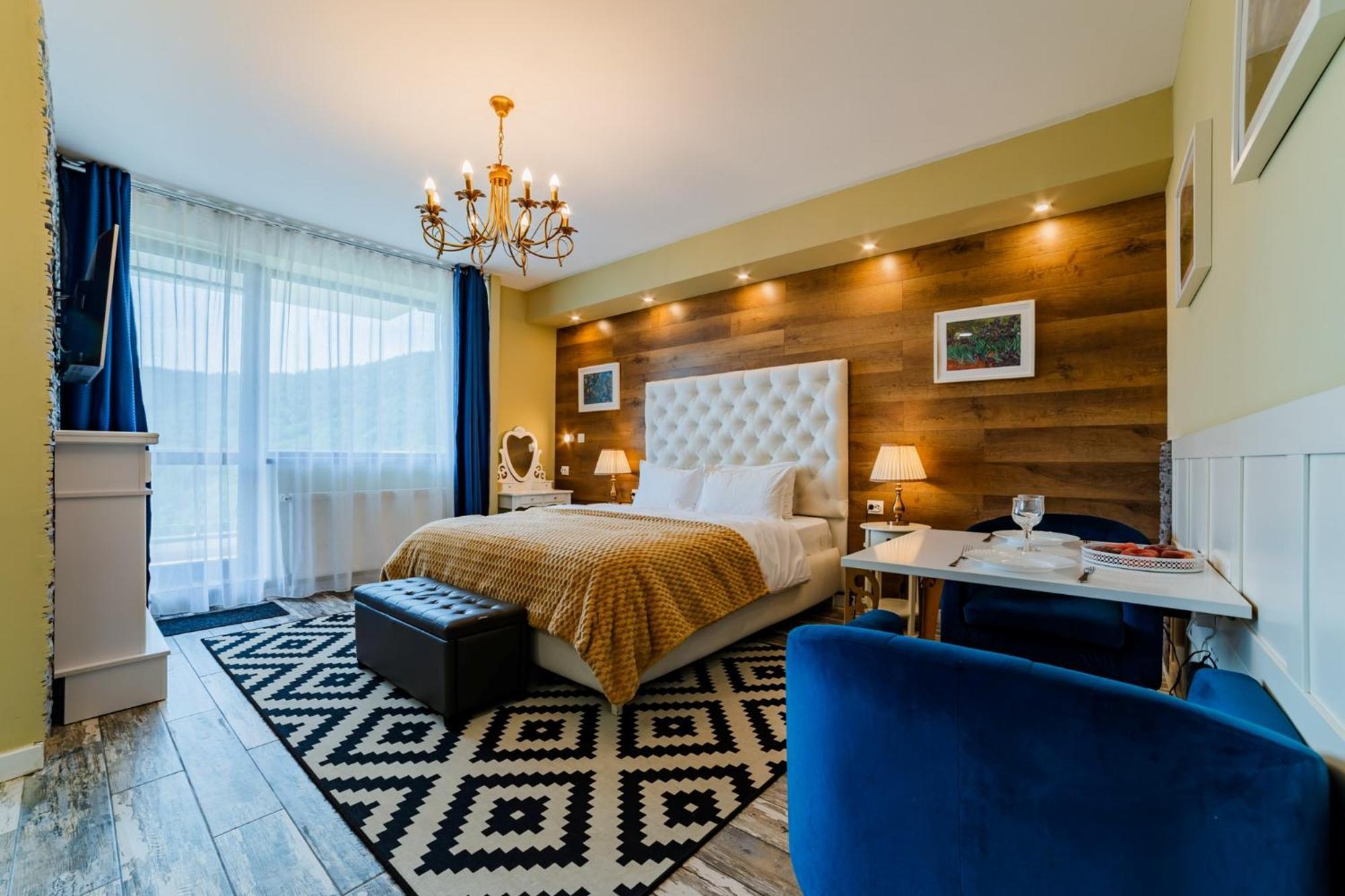 Romantic Jacuzzi Chic Apartment Сіная Екстер'єр фото